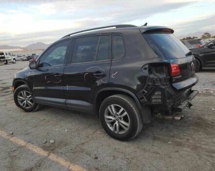 Черный Фольксваген Тигуан, объемом двигателя 2 л и пробегом 142 тыс. км за 2500 $, фото 1 на Automoto.ua