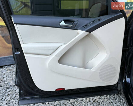 Черный Фольксваген Тигуан, объемом двигателя 2 л и пробегом 185 тыс. км за 13999 $, фото 50 на Automoto.ua