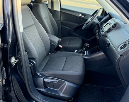 Черный Фольксваген Тигуан, объемом двигателя 1.98 л и пробегом 120 тыс. км за 11999 $, фото 31 на Automoto.ua