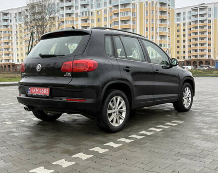 Черный Фольксваген Тигуан, объемом двигателя 2 л и пробегом 95 тыс. км за 14499 $, фото 5 на Automoto.ua