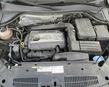 Черный Фольксваген Тигуан, объемом двигателя 2 л и пробегом 142 тыс. км за 2500 $, фото 11 на Automoto.ua