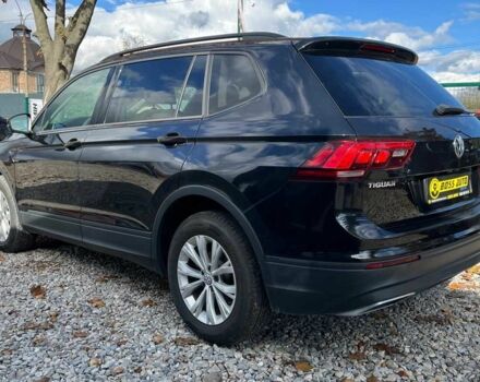 Чорний Фольксваген Тігуан, об'ємом двигуна 2 л та пробігом 42 тис. км за 17000 $, фото 6 на Automoto.ua
