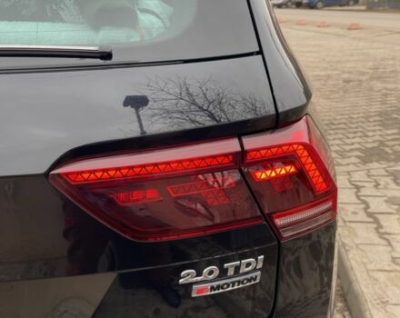 Черный Фольксваген Тигуан, объемом двигателя 2 л и пробегом 225 тыс. км за 24000 $, фото 17 на Automoto.ua