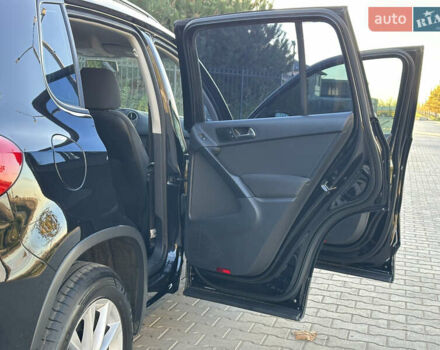 Черный Фольксваген Тигуан, объемом двигателя 2 л и пробегом 100 тыс. км за 14200 $, фото 35 на Automoto.ua