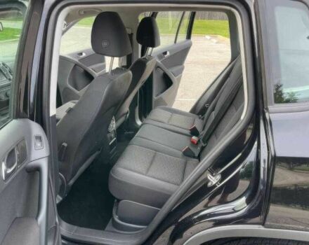 Чорний Фольксваген Тігуан, об'ємом двигуна 2 л та пробігом 123 тис. км за 3200 $, фото 9 на Automoto.ua