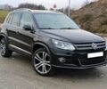 Чорний Фольксваген Тігуан, об'ємом двигуна 2 л та пробігом 82 тис. км за 10300 $, фото 7 на Automoto.ua