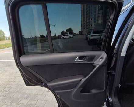 Чорний Фольксваген Тігуан, об'ємом двигуна 1.98 л та пробігом 117 тис. км за 17890 $, фото 46 на Automoto.ua