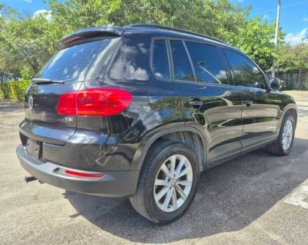 Черный Фольксваген Тигуан, объемом двигателя 2 л и пробегом 55 тыс. км за 17000 $, фото 3 на Automoto.ua