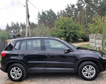 Черный Фольксваген Тигуан, объемом двигателя 2 л и пробегом 143 тыс. км за 12999 $, фото 5 на Automoto.ua