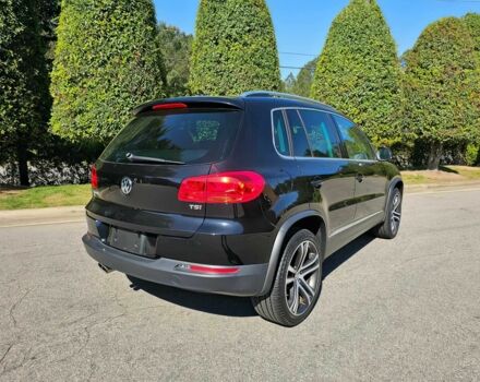 Черный Фольксваген Тигуан, объемом двигателя 2 л и пробегом 57 тыс. км за 9000 $, фото 3 на Automoto.ua