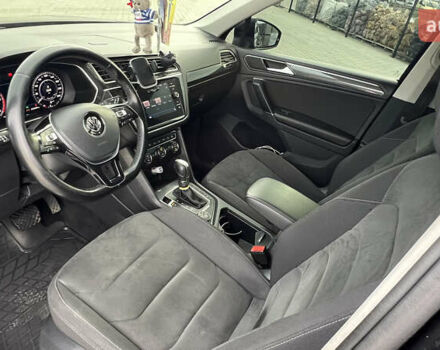 Черный Фольксваген Тигуан, объемом двигателя 1.97 л и пробегом 250 тыс. км за 23500 $, фото 9 на Automoto.ua