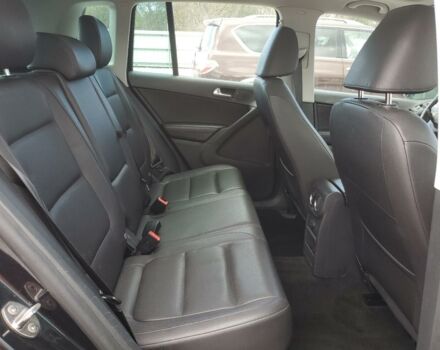 Черный Фольксваген Тигуан, объемом двигателя 2 л и пробегом 241 тыс. км за 8200 $, фото 10 на Automoto.ua