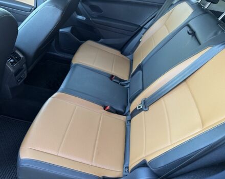 Черный Фольксваген Тигуан, объемом двигателя 2 л и пробегом 173 тыс. км за 16400 $, фото 11 на Automoto.ua