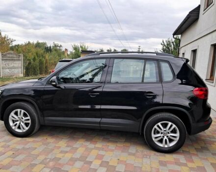 Черный Фольксваген Тигуан, объемом двигателя 2 л и пробегом 143 тыс. км за 12999 $, фото 1 на Automoto.ua