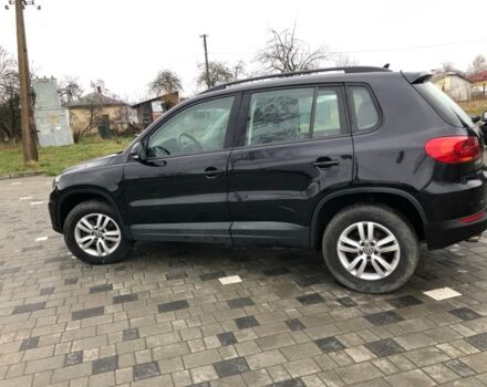 Чорний Фольксваген Тігуан, об'ємом двигуна 2 л та пробігом 187 тис. км за 10900 $, фото 6 на Automoto.ua
