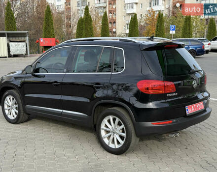 Чорний Фольксваген Тігуан, об'ємом двигуна 2 л та пробігом 104 тис. км за 15500 $, фото 6 на Automoto.ua