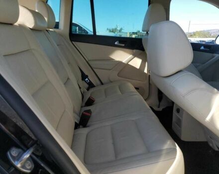 Черный Фольксваген Тигуан, объемом двигателя 2 л и пробегом 80 тыс. км за 2000 $, фото 10 на Automoto.ua