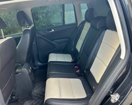 Черный Фольксваген Тигуан, объемом двигателя 2 л и пробегом 145 тыс. км за 12500 $, фото 7 на Automoto.ua