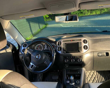 Чорний Фольксваген Тігуан, об'ємом двигуна 1.98 л та пробігом 145 тис. км за 13400 $, фото 6 на Automoto.ua