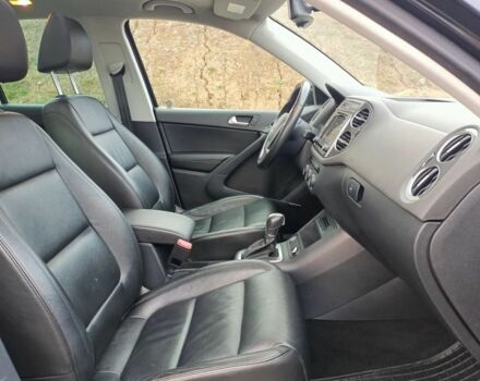 Черный Фольксваген Тигуан, объемом двигателя 2 л и пробегом 82 тыс. км за 9000 $, фото 16 на Automoto.ua