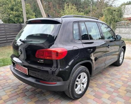 Черный Фольксваген Тигуан, объемом двигателя 2 л и пробегом 143 тыс. км за 12999 $, фото 4 на Automoto.ua