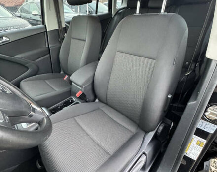 Черный Фольксваген Тигуан, объемом двигателя 2 л и пробегом 140 тыс. км за 13700 $, фото 15 на Automoto.ua