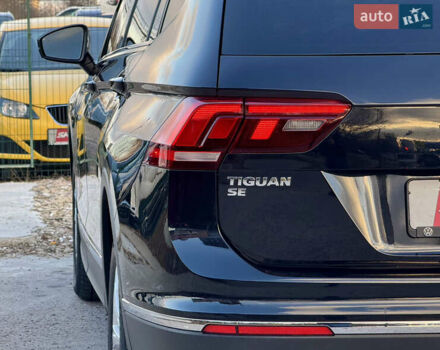 Черный Фольксваген Тигуан, объемом двигателя 1.98 л и пробегом 81 тыс. км за 21500 $, фото 83 на Automoto.ua