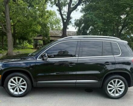 Чорний Фольксваген Тігуан, об'ємом двигуна 2 л та пробігом 52 тис. км за 3200 $, фото 3 на Automoto.ua