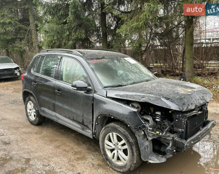 Черный Фольксваген Тигуан, объемом двигателя 1.98 л и пробегом 198 тыс. км за 8800 $, фото 2 на Automoto.ua