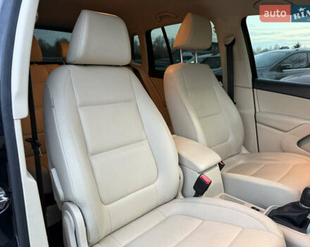 Черный Фольксваген Тигуан, объемом двигателя 2 л и пробегом 185 тыс. км за 13999 $, фото 28 на Automoto.ua