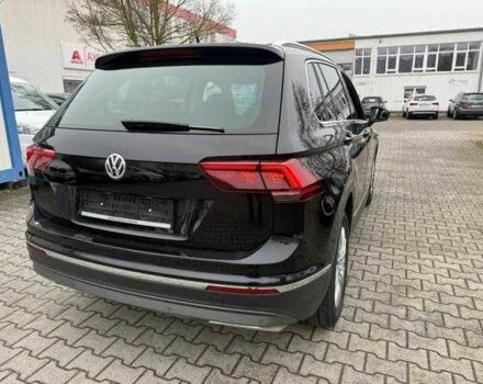 Черный Фольксваген Тигуан, объемом двигателя 2 л и пробегом 102 тыс. км за 12100 $, фото 3 на Automoto.ua