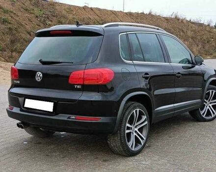 Чорний Фольксваген Тігуан, об'ємом двигуна 2 л та пробігом 82 тис. км за 10300 $, фото 9 на Automoto.ua