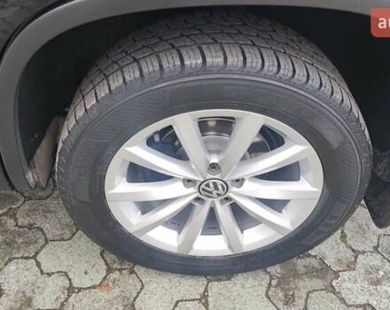 Черный Фольксваген Тигуан, объемом двигателя 1.98 л и пробегом 177 тыс. км за 12200 $, фото 14 на Automoto.ua