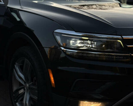 Черный Фольксваген Тигуан, объемом двигателя 1.98 л и пробегом 145 тыс. км за 19200 $, фото 33 на Automoto.ua