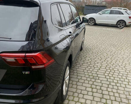 Черный Фольксваген Тигуан, объемом двигателя 1.98 л и пробегом 199 тыс. км за 15850 $, фото 5 на Automoto.ua