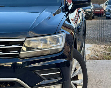 Черный Фольксваген Тигуан, объемом двигателя 1.98 л и пробегом 81 тыс. км за 21500 $, фото 55 на Automoto.ua