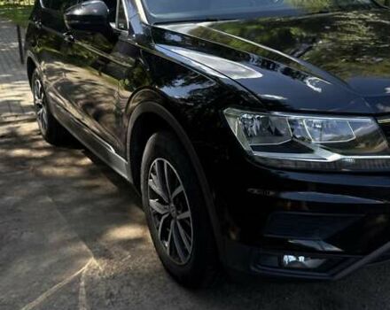 Черный Фольксваген Тигуан, объемом двигателя 1.98 л и пробегом 175 тыс. км за 17500 $, фото 6 на Automoto.ua