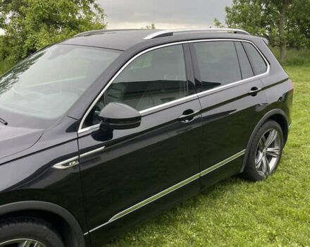 Черный Фольксваген Тигуан, объемом двигателя 1.98 л и пробегом 215 тыс. км за 26855 $, фото 18 на Automoto.ua