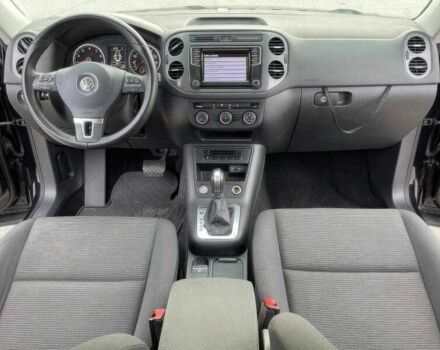 Чорний Фольксваген Тігуан, об'ємом двигуна 2 л та пробігом 123 тис. км за 3200 $, фото 12 на Automoto.ua