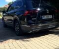 Черный Фольксваген Тигуан, объемом двигателя 2 л и пробегом 176 тыс. км за 17000 $, фото 5 на Automoto.ua
