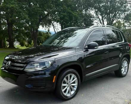 Чорний Фольксваген Тігуан, об'ємом двигуна 2 л та пробігом 52 тис. км за 3200 $, фото 2 на Automoto.ua