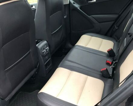 Чорний Фольксваген Тігуан, об'ємом двигуна 2 л та пробігом 187 тис. км за 10900 $, фото 10 на Automoto.ua