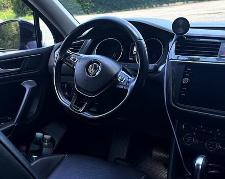 Черный Фольксваген Тигуан, объемом двигателя 2 л и пробегом 176 тыс. км за 17000 $, фото 12 на Automoto.ua