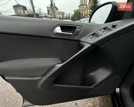 Черный Фольксваген Тигуан, объемом двигателя 1.97 л и пробегом 217 тыс. км за 13200 $, фото 12 на Automoto.ua