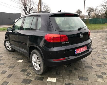 Чорний Фольксваген Тігуан, об'ємом двигуна 2 л та пробігом 187 тис. км за 10900 $, фото 3 на Automoto.ua