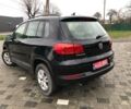Чорний Фольксваген Тігуан, об'ємом двигуна 2 л та пробігом 187 тис. км за 10900 $, фото 3 на Automoto.ua