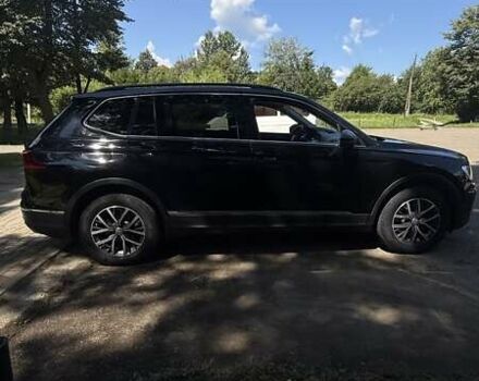 Черный Фольксваген Тигуан, объемом двигателя 1.98 л и пробегом 175 тыс. км за 17500 $, фото 8 на Automoto.ua