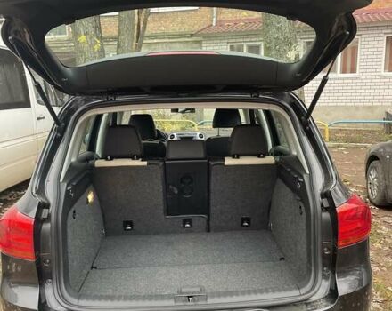 Черный Фольксваген Тигуан, объемом двигателя 1.98 л и пробегом 109 тыс. км за 12900 $, фото 12 на Automoto.ua