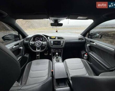 Чорний Фольксваген Тігуан, об'ємом двигуна 1.98 л та пробігом 150 тис. км за 30000 $, фото 3 на Automoto.ua