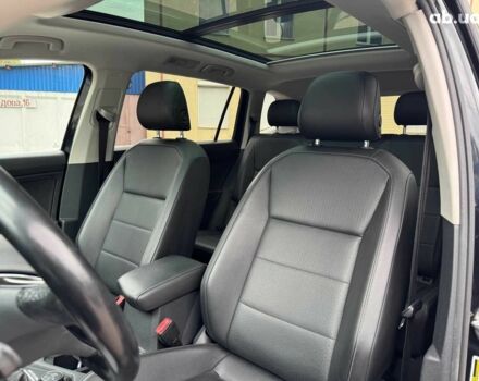 Черный Фольксваген Тигуан, объемом двигателя 2 л и пробегом 143 тыс. км за 18690 $, фото 28 на Automoto.ua